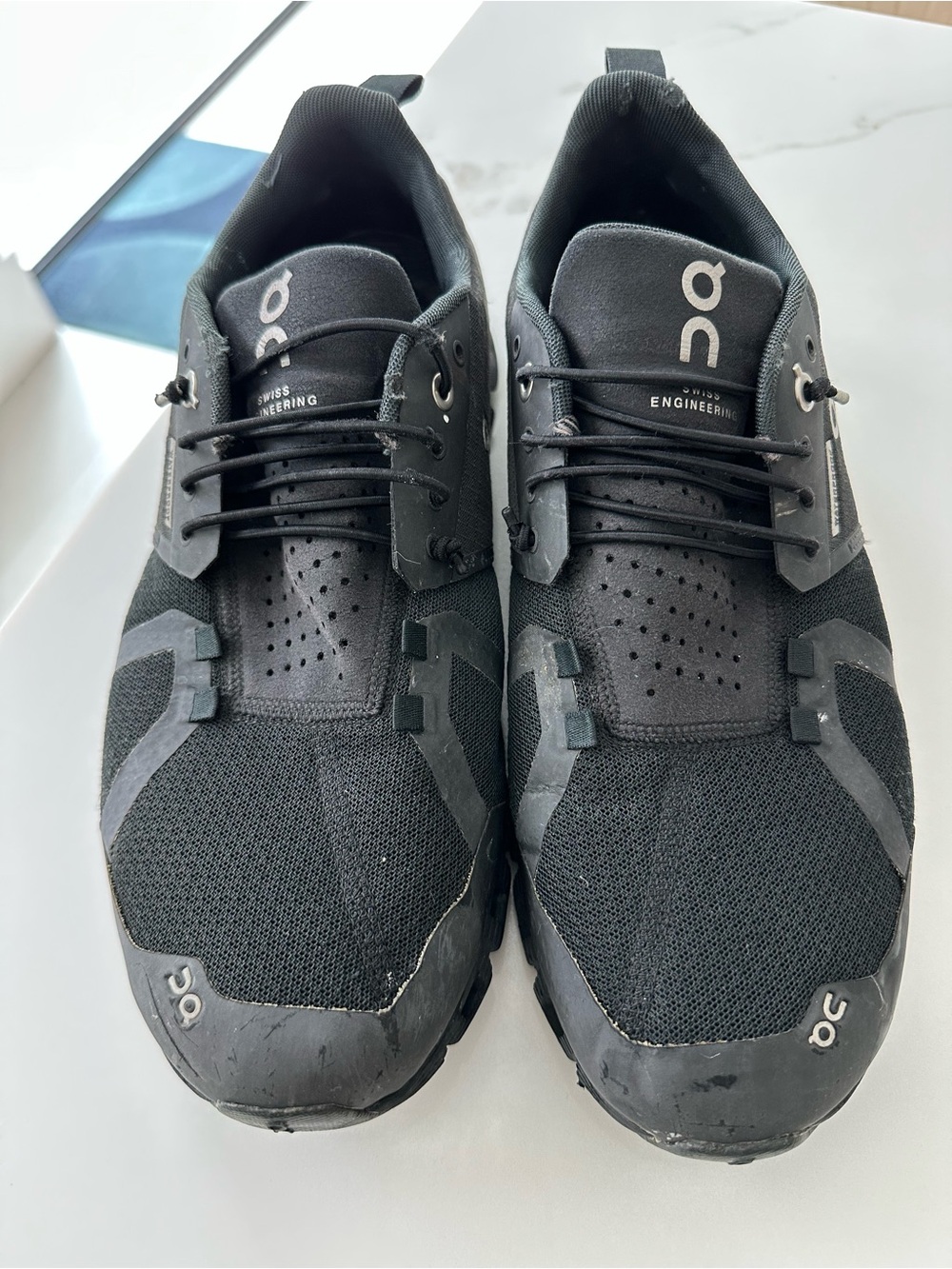 On Running Men's Black Athletic Running Shoes